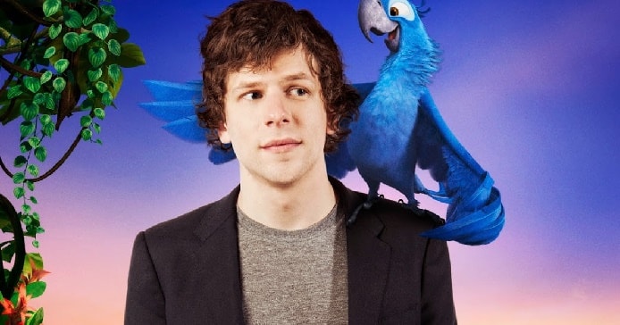 Jesse Eisenberg in his black coat while blue colored Blu in his shoulder